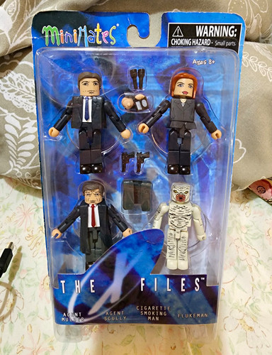 Diamond select toys files - diamond,