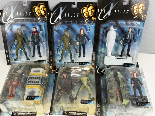 1998 mcfarlane files fight - mcfarlane, x-files